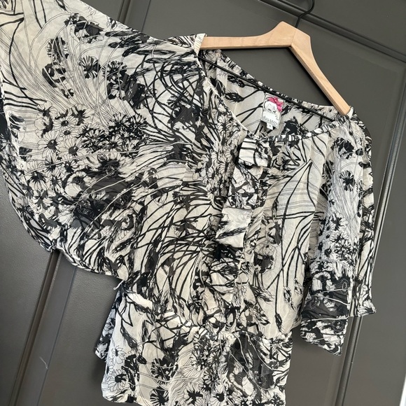 Yoana Baraschi 100% Silk Floral Off the Shoulder Batwing Ruffled Breezy Blouse - Picture 3 of 5